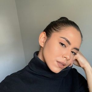 Meet your Posher, Fatima